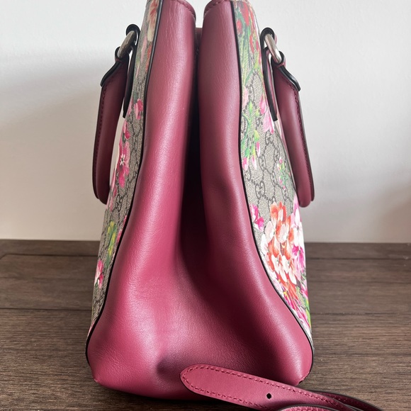 GUCCI GG Supreme Monogram Blooms convertible tote - Picture 5 of 6